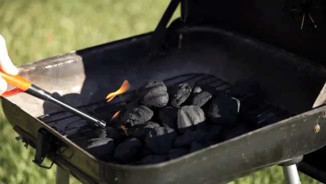 how to start a charcoal grill